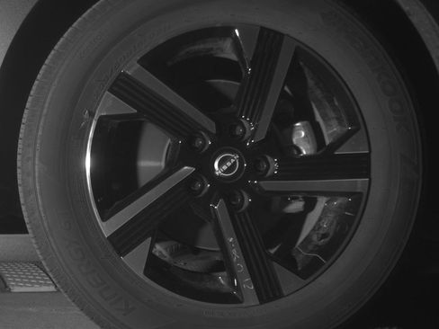 Used 2025 Nissan Sentra SV image 15