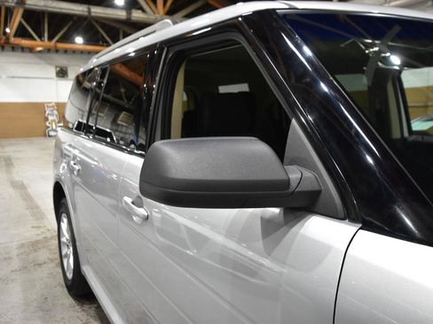 Used 2019 Ford Flex SE FWD image 42