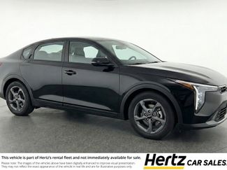 Used 2025 Kia K4 LXS video 1