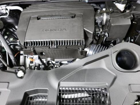 New 2025 Honda Pilot Touring image 29