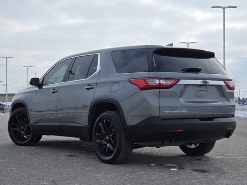 Used 2021 Chevrolet Traverse LS w/ LPO, Black Accent Package image 12