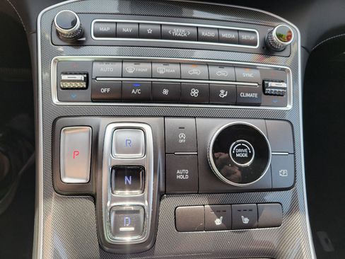 Used 2022 Hyundai Santa Fe SEL w/ Convenience + Premium Package FWD image 20