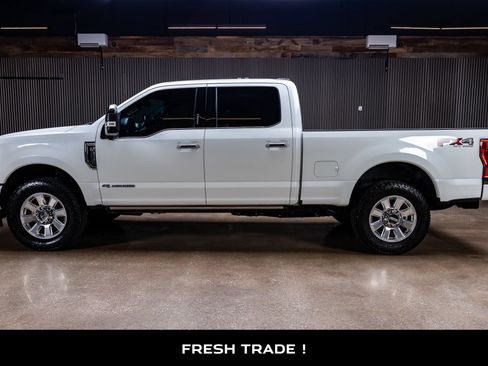 Used 2020 Ford F250 Platinum w/ FX4 Off-Road Package AWD/4WD image 5