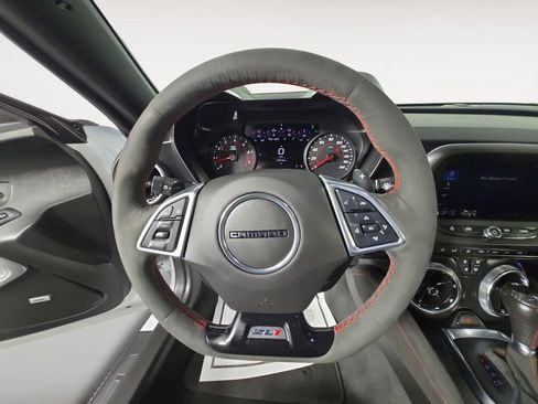 Used 2022 Chevrolet Camaro ZL1 RWD image 11
