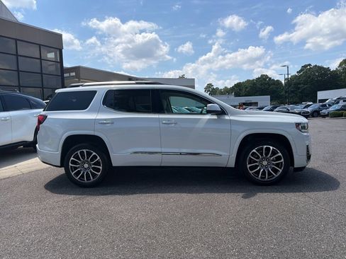 Used 2021 GMC Acadia Denali w/ Denali Technology Package FWD image 13