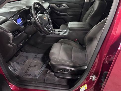 Used 2020 Chevrolet Traverse LT image 10
