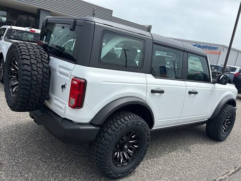 New 2025 Ford Bronco 4-Door AWD/4WD image 23