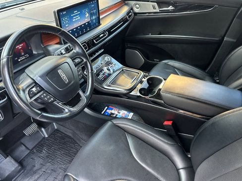 Used 2022 Lincoln Nautilus Reserve w/ Equipment Group 202A image 9