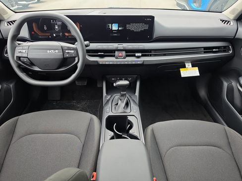 New 2026 Kia K4 FWD image 12