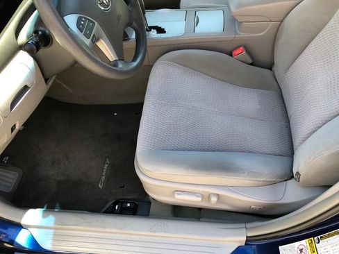 Used 2010 Toyota Camry FWD image 19