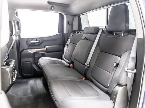 Used 2019 Chevrolet Silverado 1500 LT Trail Boss AWD/4WD image 32