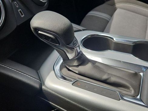 Used 2025 Chevrolet Blazer LT image 15