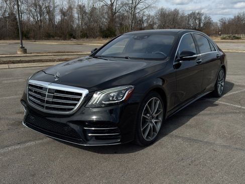 Used 2020 Mercedes-Benz S 450 Sedan image 2