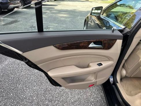Used 2012 Mercedes-Benz CLS 550 image 10