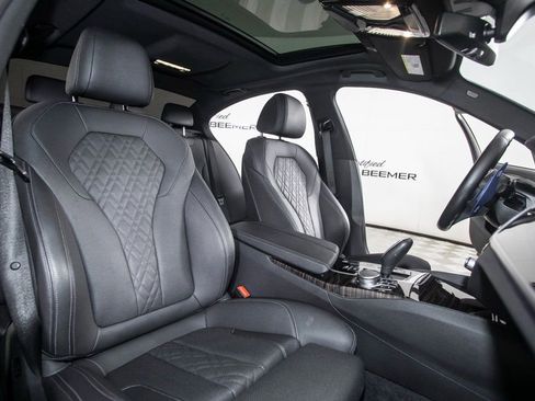 Used 2022 BMW 530e w/ Premium Package image 16