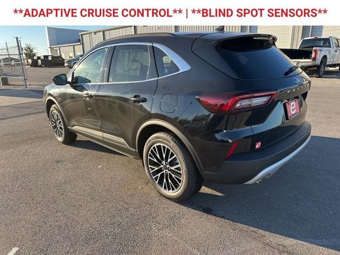 New 2026 Ford Escape SE image 6