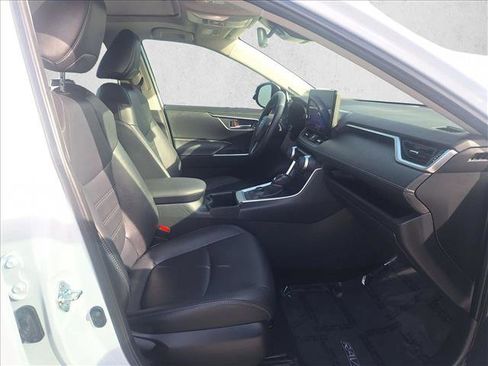 Certified 2023 Toyota RAV4 XLE Premium image 20