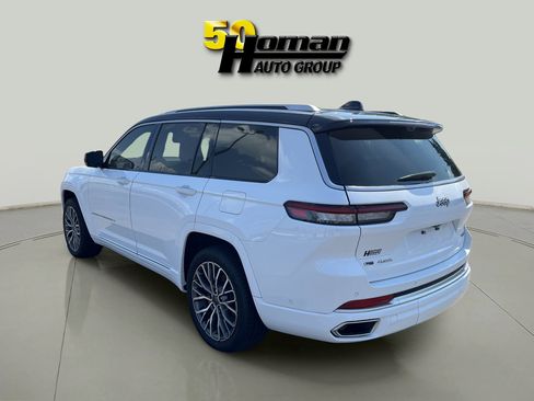 Used 2022 Jeep Grand Cherokee L Summit image 3