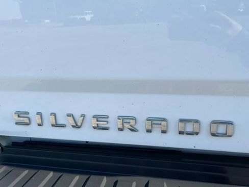 Used 2017 Chevrolet Silverado 2500 LTZ w/ Duramax Plus Package AWD/4WD image 10