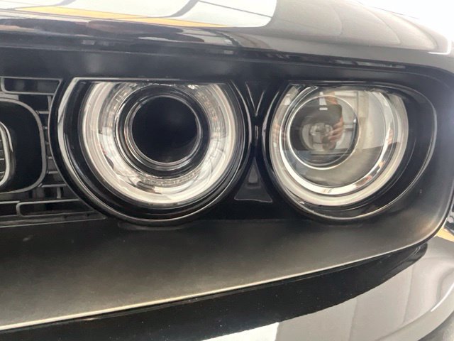 Used 2022 Dodge Challenger R/T Scat Pack w/ Dynamics Package RWD image 31