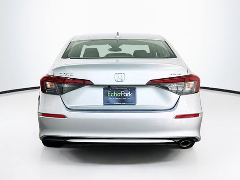 Used 2025 Honda Civic Sport image 7