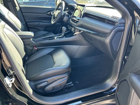 New 2026 Jeep Compass Latitude image 18