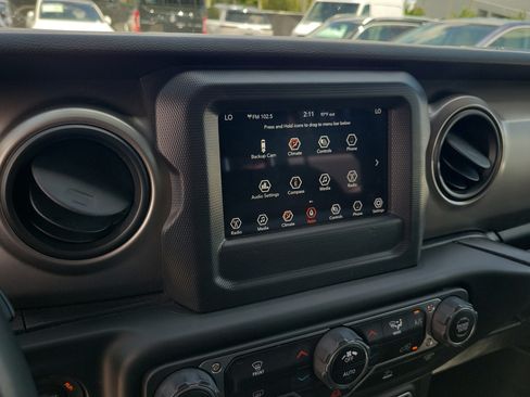 Used 2021 Jeep Wrangler Unlimited Sport AWD/4WD image 28