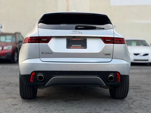 Used 2018 Jaguar E-PACE S image 13