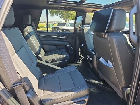 Used 2024 GMC Yukon Denali w/ Max Trailering Package image 28