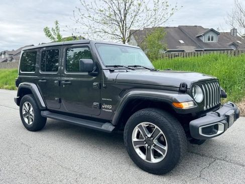 Used 2021 Jeep Wrangler Unlimited Sahara AWD/4WD image 4
