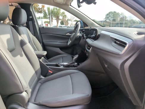 Used 2025 Buick Encore GX Preferred w/ Comfort Package image 31