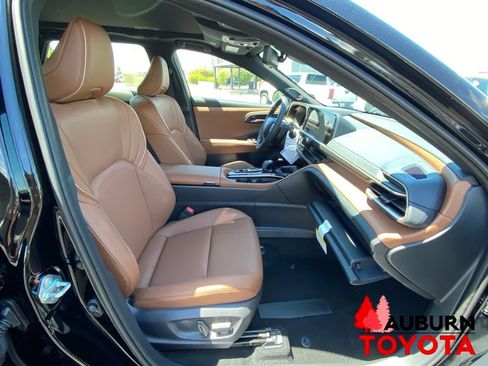 New 2026 Toyota Crown Signia AWD/4WD image 12