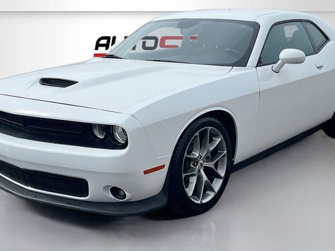 Used 2022 Dodge Challenger GT RWD image 3