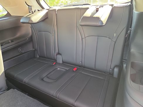 Used 2026 INFINITI QX60 Luxe w/ Cargo Package FWD image 7