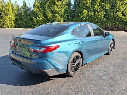 Used 2025 Toyota Camry SE w/ Multimedia Upgrade Package FWD image 3