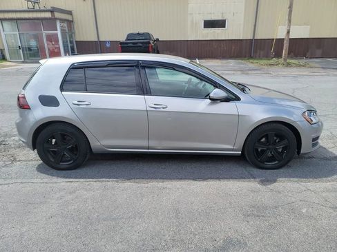 Used 2015 Volkswagen Golf TDI S FWD image 3