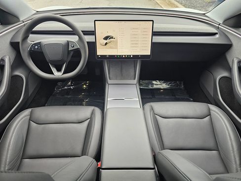 Used 2024 Tesla Model 3 Long Range RWD image 18