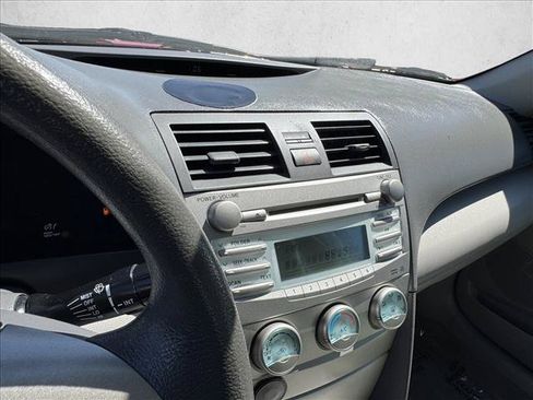 Used 2008 Toyota Camry LE FWD image 13