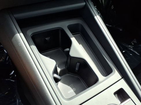 New 2026 Volkswagen Tiguan SE R-Line image 19