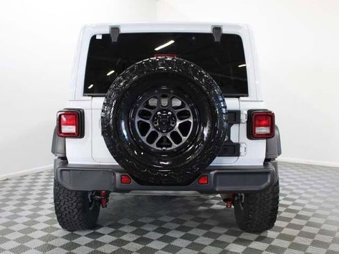 Used 2023 Jeep Wrangler Unlimited Sport AWD/4WD image 5