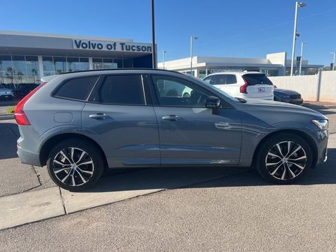 Used 2023 Volvo XC60 B5 Plus w/ Climate Package image 2