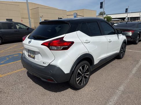 Used 2020 Nissan Kicks SV image 5