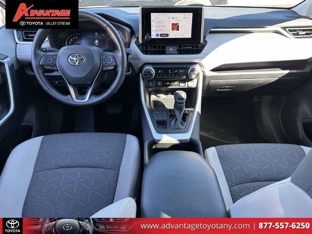Used 2024 Toyota RAV4 XLE w/ Weather Package AWD/4WD image 18