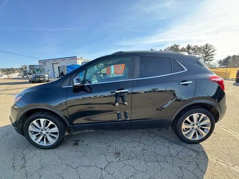 Used 2019 Buick Encore Preferred AWD/4WD image 4