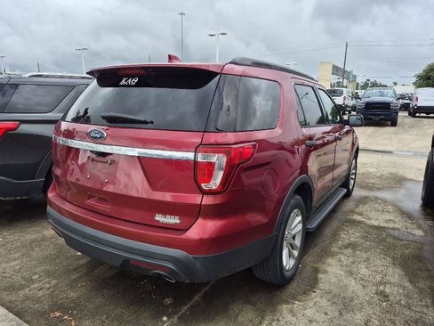 Used 2017 Ford Explorer FWD image 3