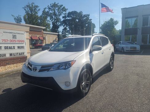 Used 2015 Toyota RAV4 XLE AWD/4WD image 3