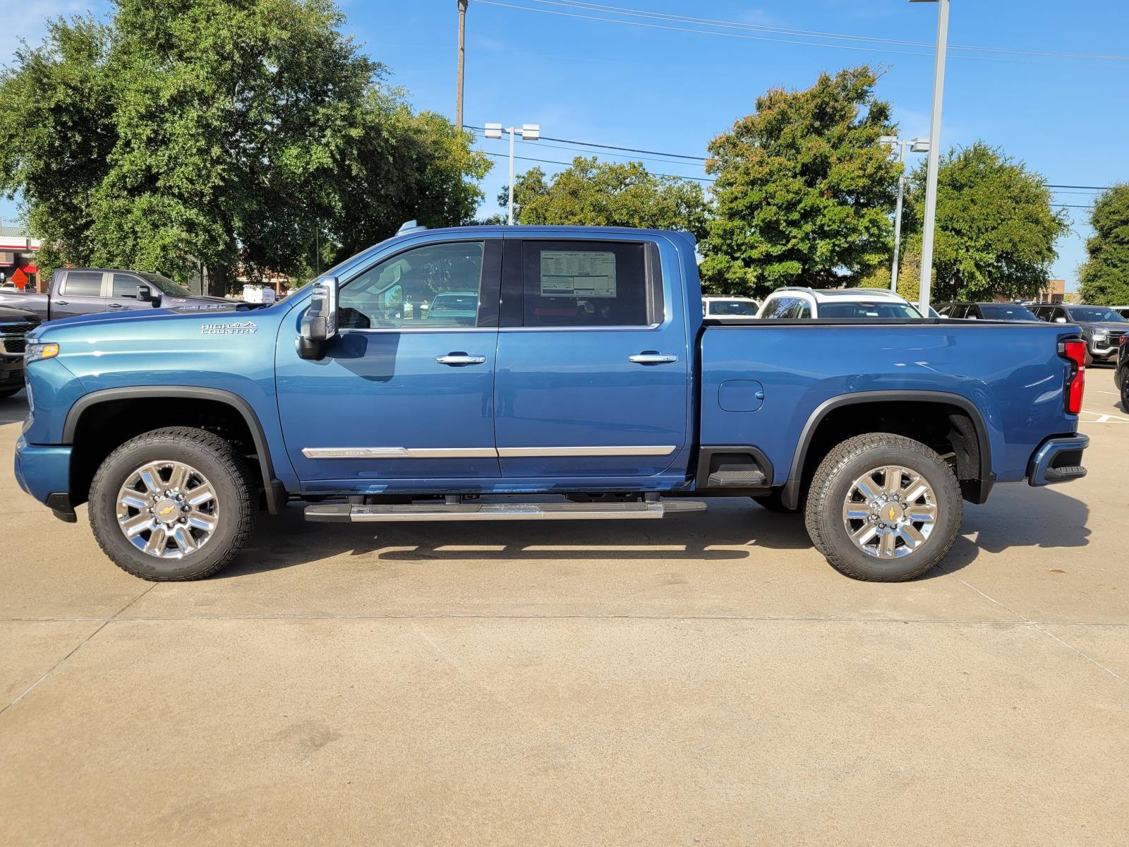 New 2026 Chevrolet Silverado 2500 High Country w/ High Country Premium Package AWD/4WD image 2