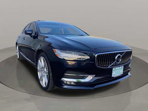 Used 2017 Volvo S90 T6 Inscription w/ Vision Package image 8