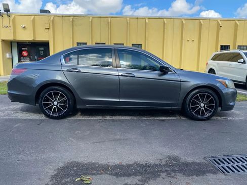 Used 2009 Honda Accord LX image 9