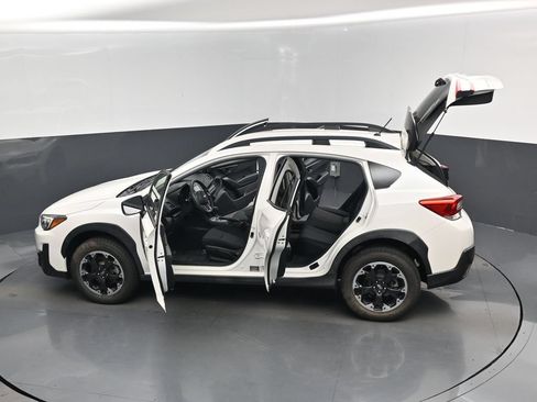 Used 2021 Subaru Crosstrek 2.0i AWD/4WD image 17